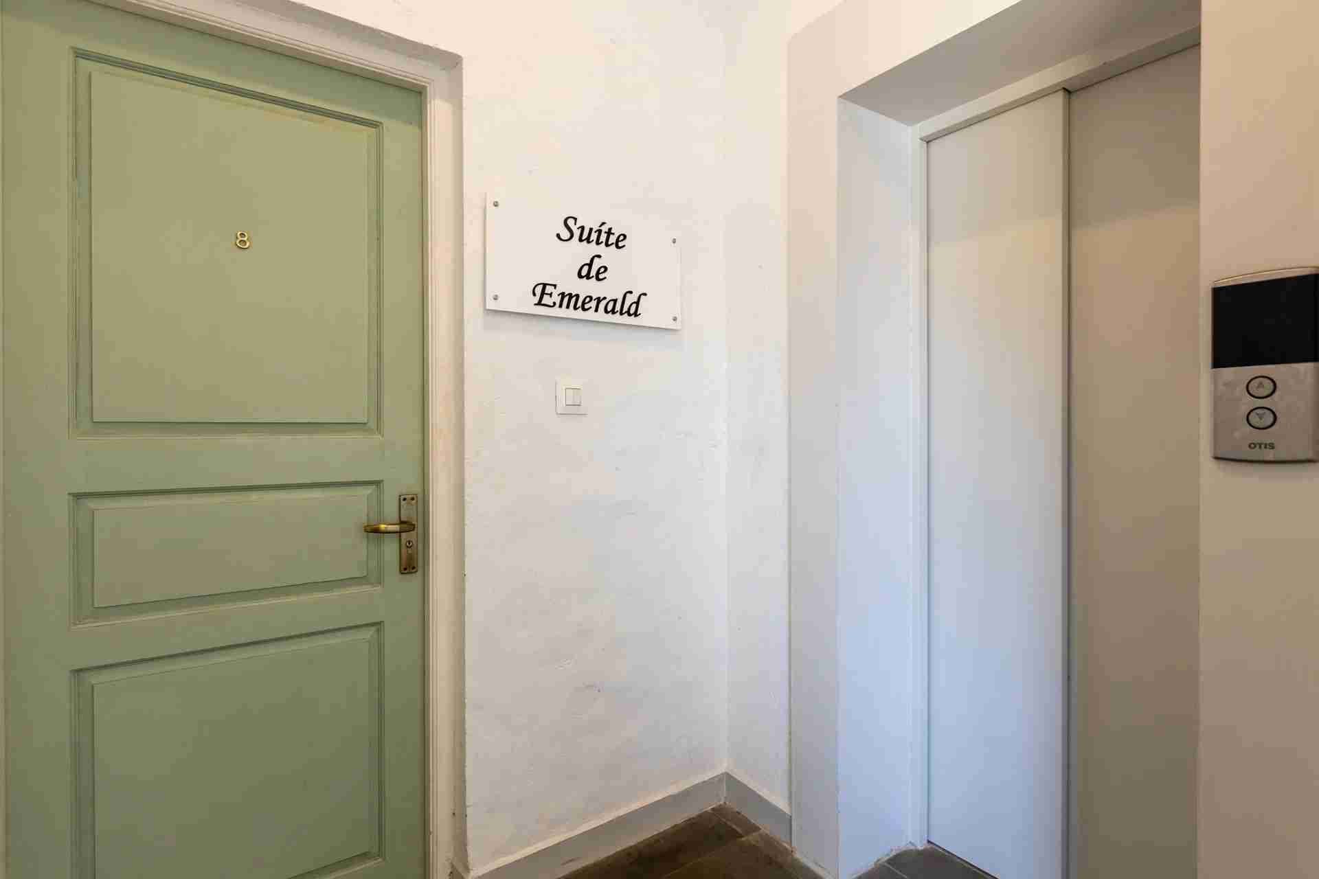 Suite De Emerald